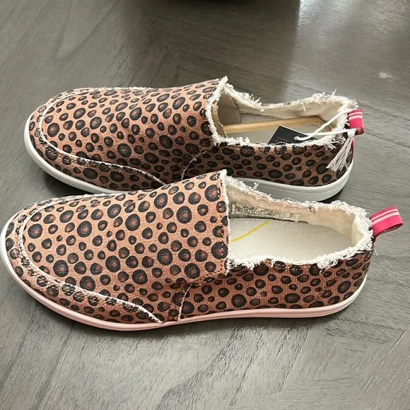 VIONIC MALIBU WOMENS COMFORT INSOLE LIFESTYLE SLIP-ON SNEAKERS - Picture 6 of 13